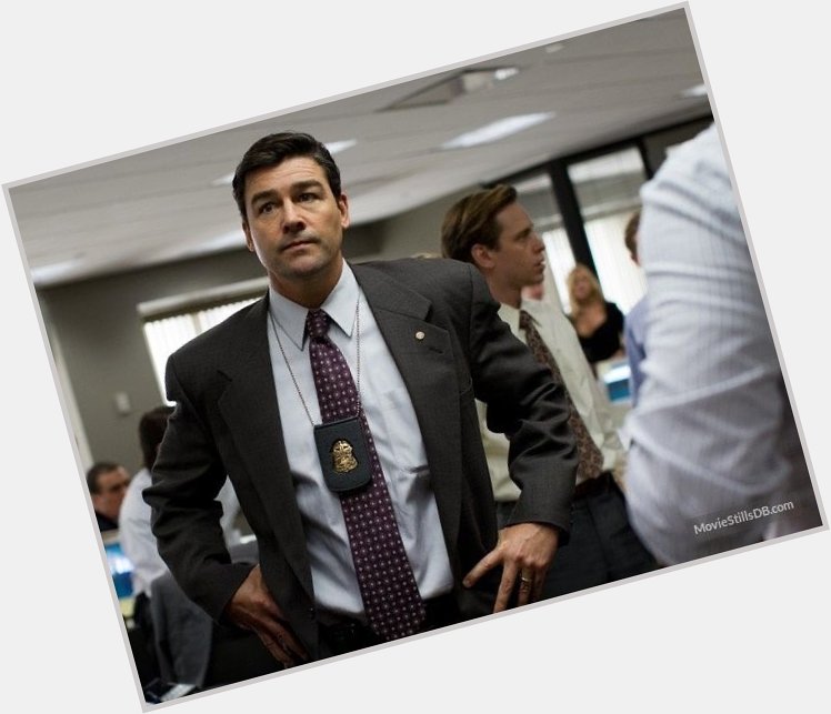 Happy 55th birthday to Wolf of Wall Street star, Kyle Chandler! 