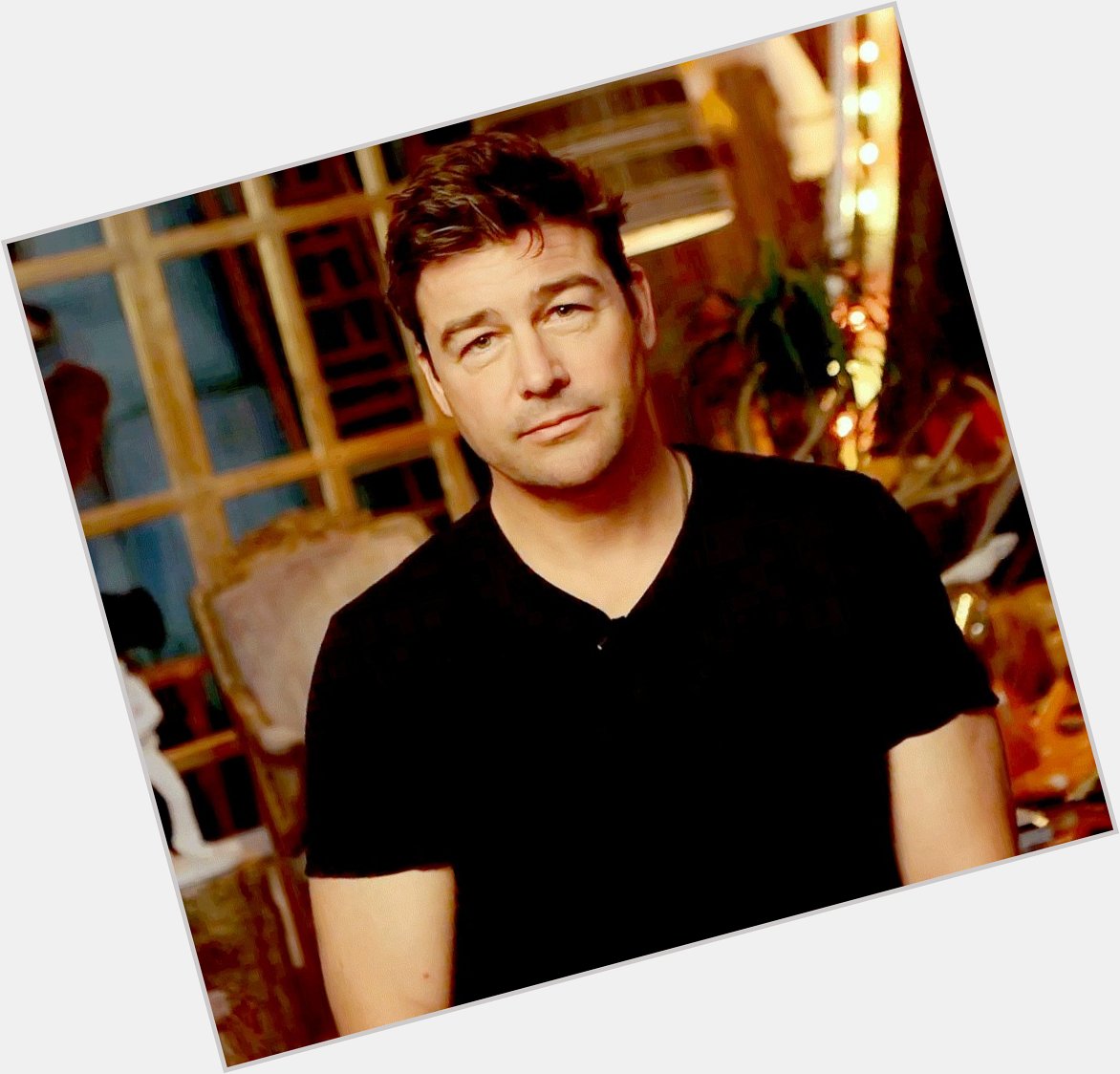 Happy birthday to the person in my avi sir kyle chandler <3 
