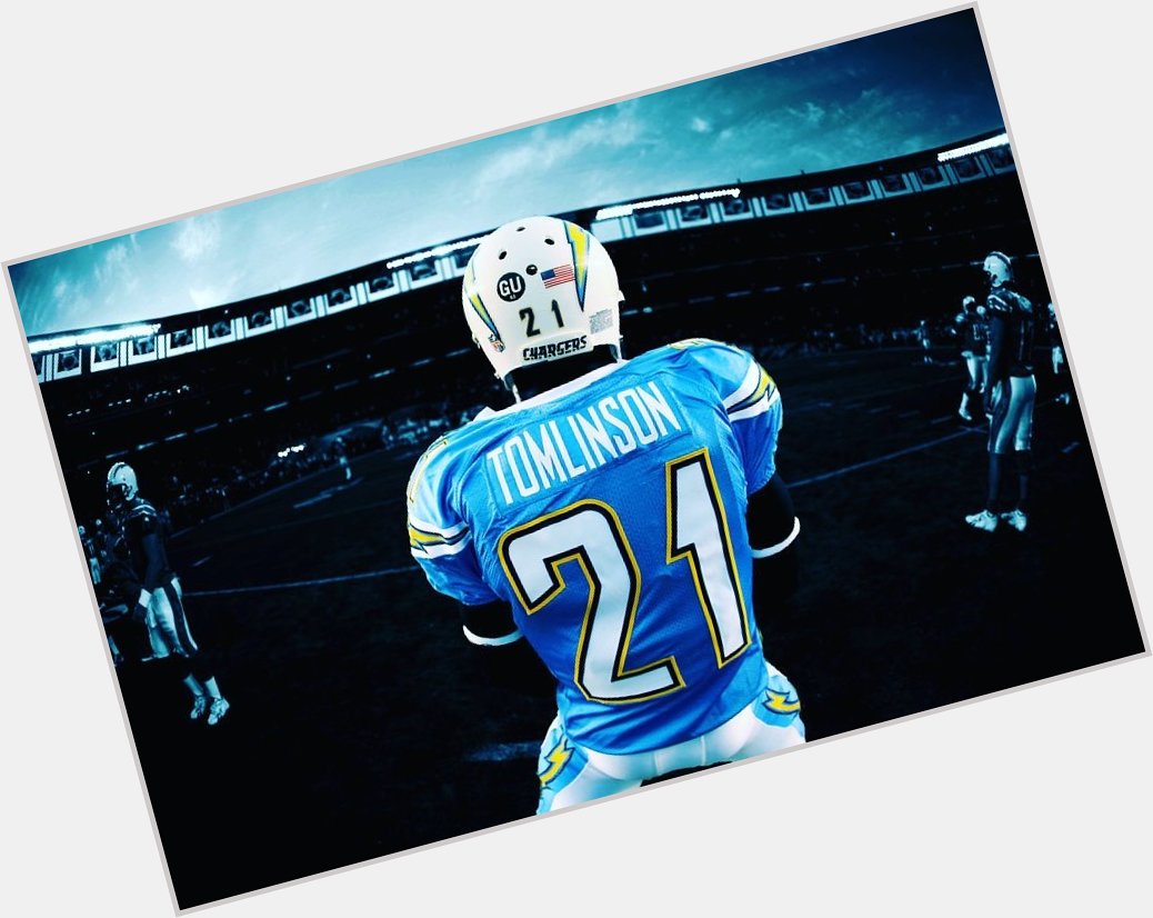 Happy late birthday to LaDainian Tomlinson! Best chargers player of all time? 