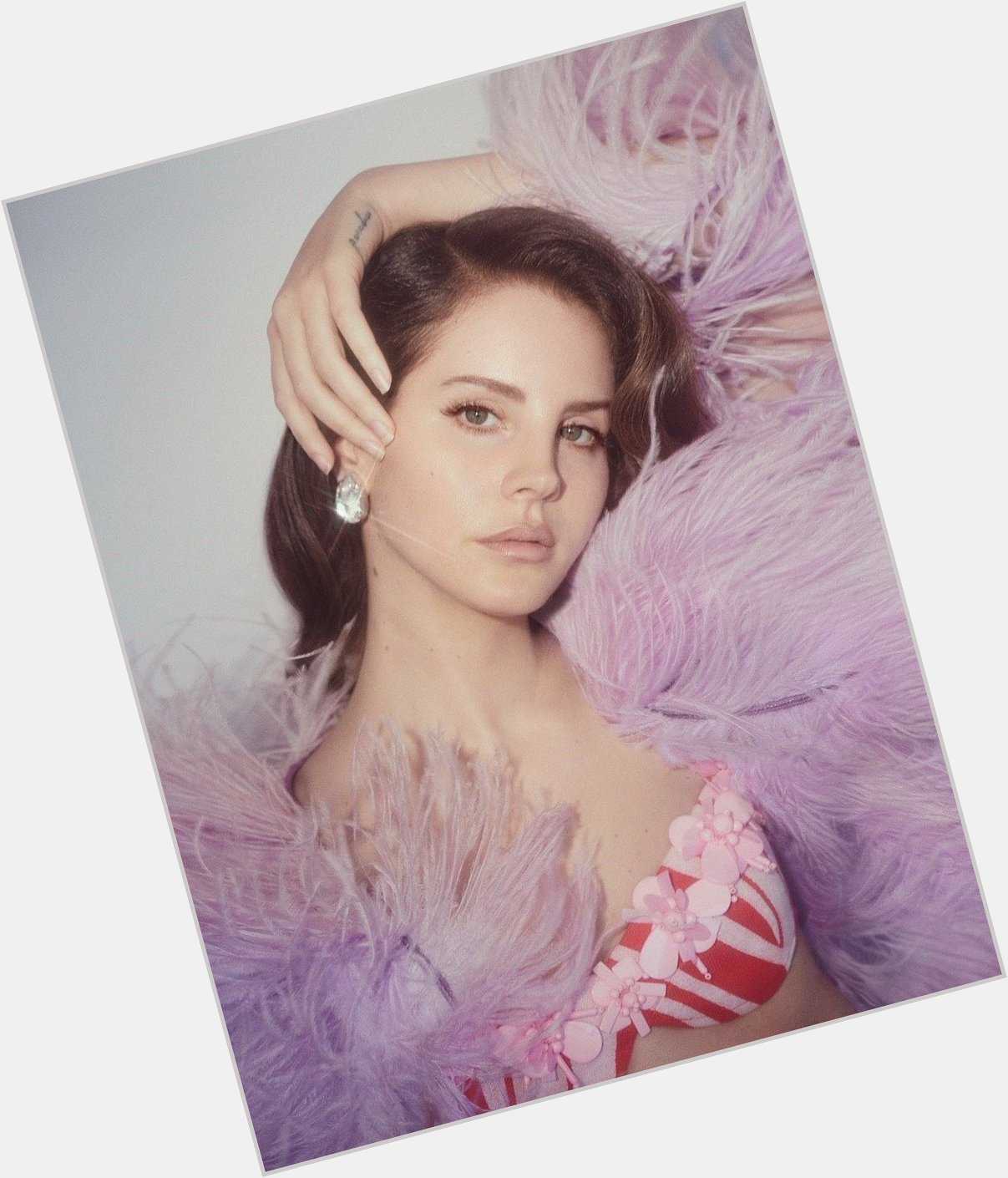 Happy birthday to the most beautiful bitch alive miss lana del rey  