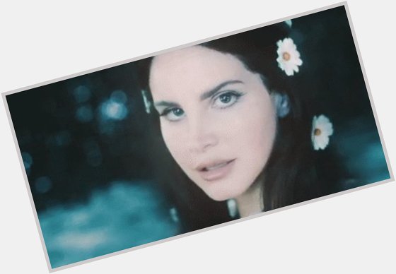 Happy birthday Lana del Rey, first of her name, Cancer goddess, and queen of indie pop. 