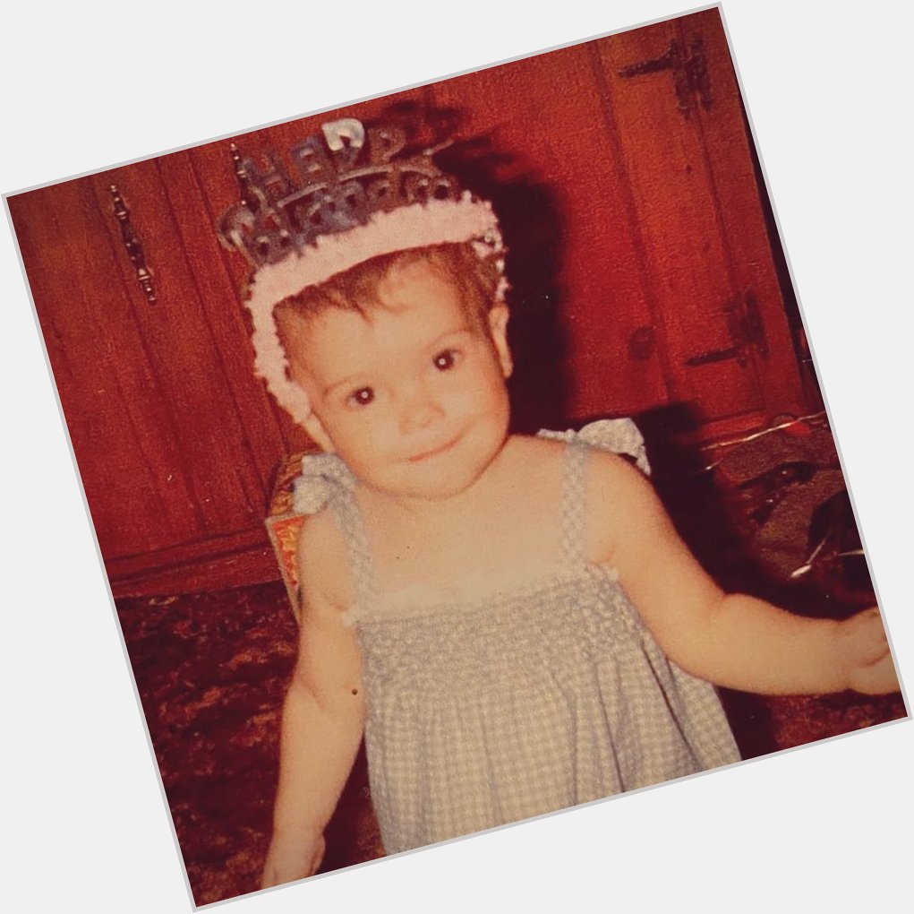 This baby is turning 45 yrs old today Happy birthday Lana Parrilla  
