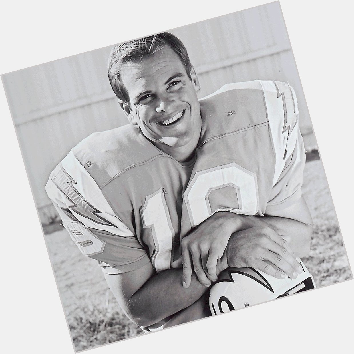 forever. 

Happy Birthday to great Lance Alworth! 