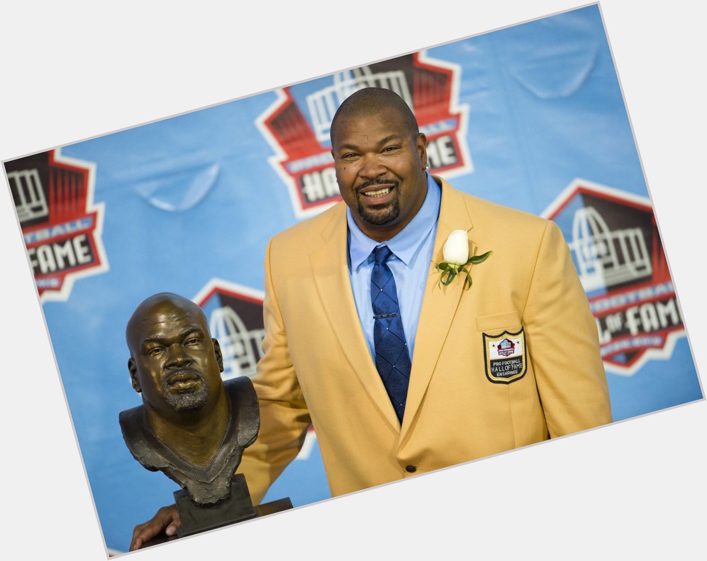 Happy Birthday to legend and Hall of Famer, Larry Allen. | 