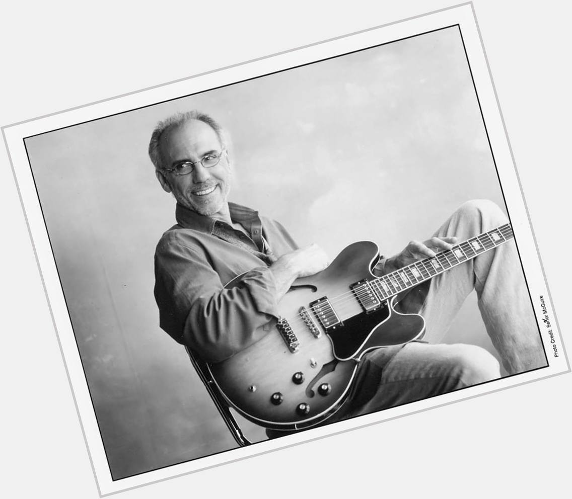  Good afternoon! Happy birthday Larry Carlton he is 67 today. 
