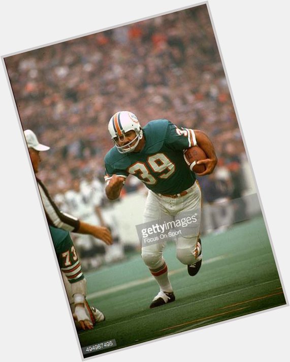 A very happy birthday to the perfect RB & the perfect WR - Larry Csonka & Howard Twilley!!! 