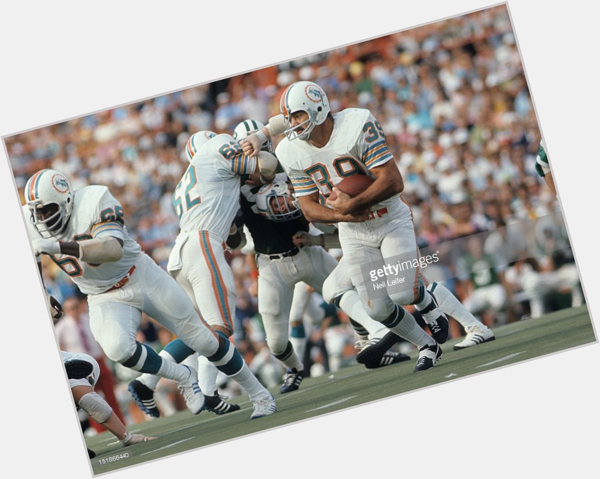 Happy bday to former Miami Dolphins bruising back, Larry Csonka, who turns 71 today 