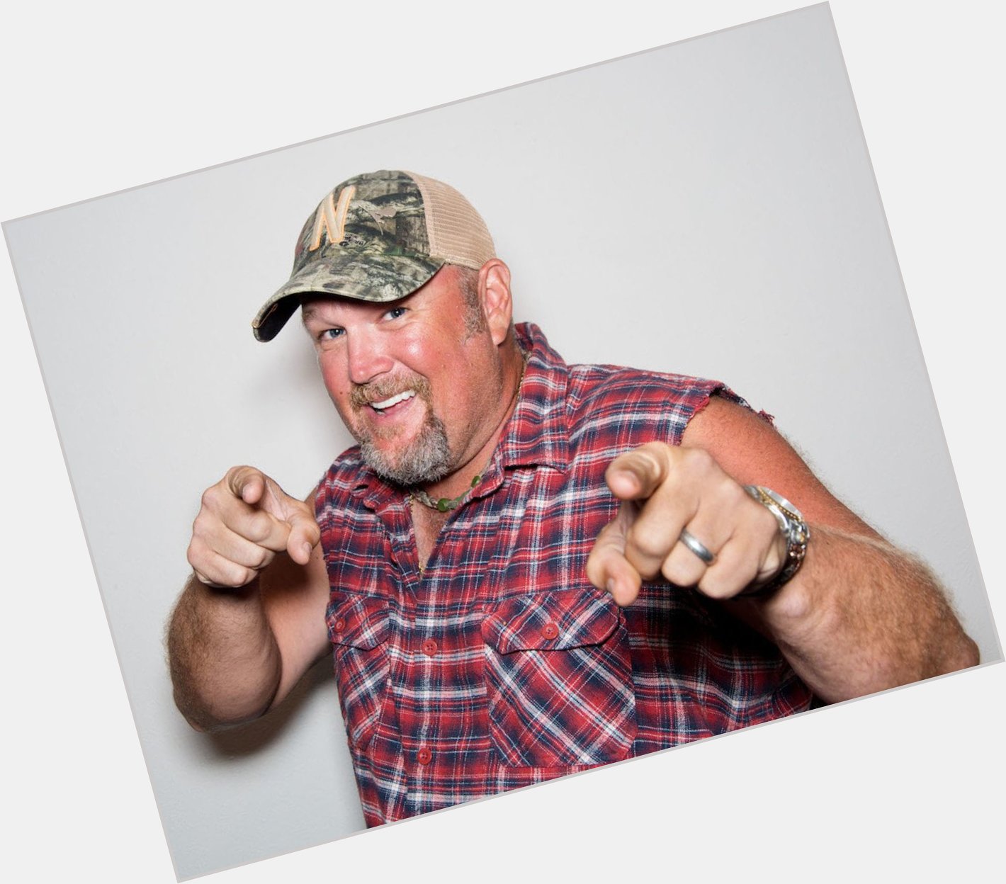 Happy birthday to funny guy Larry The Cable Guy! 