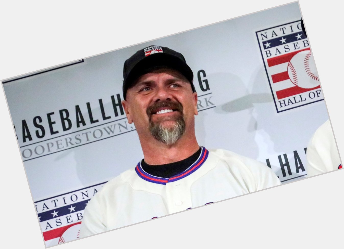 Happy 54th Birthday Larry Walker! He is 1 of 9 Baseball Hall of Fame players to have worn an uniform. 