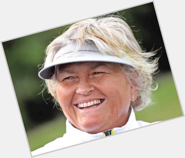 Happy 51st birthday to Dame Laura Davies the 4-time Major champion and trail blazing English ladies golfer. 