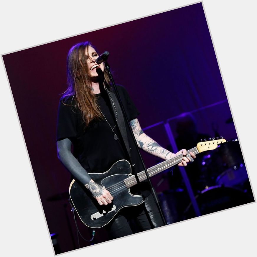 This legend turns 40 today.

Happy birthday to Laura Jane Grace. <3 