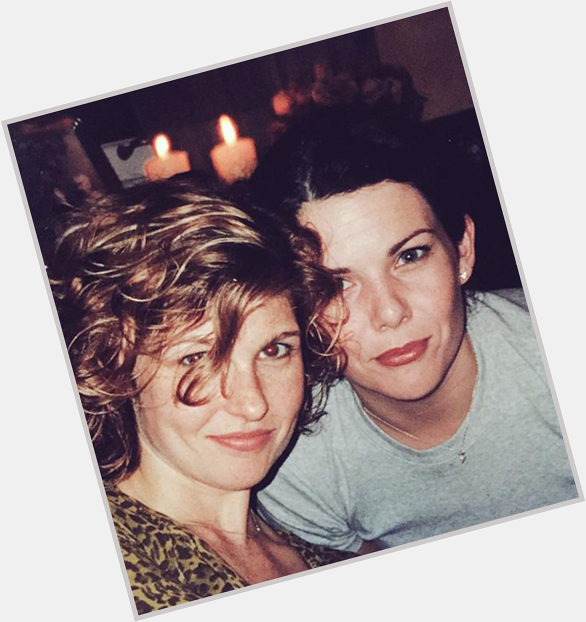   This Connie Britton and Lauren Graham 1999 throwback is everything. 