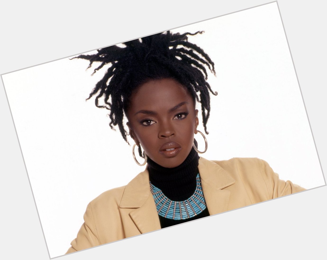 Happy Birthday to one of my fav artists , Lauryn Hill 