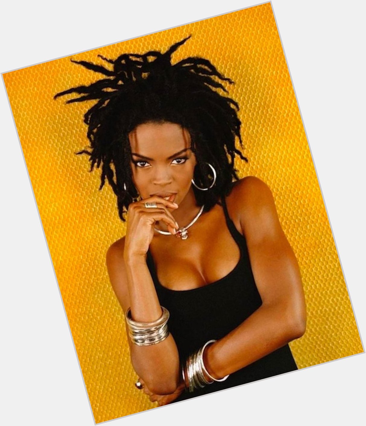 Happy Birthday to Lauryn Hill I know I m 3days late But she knows the Vibes 