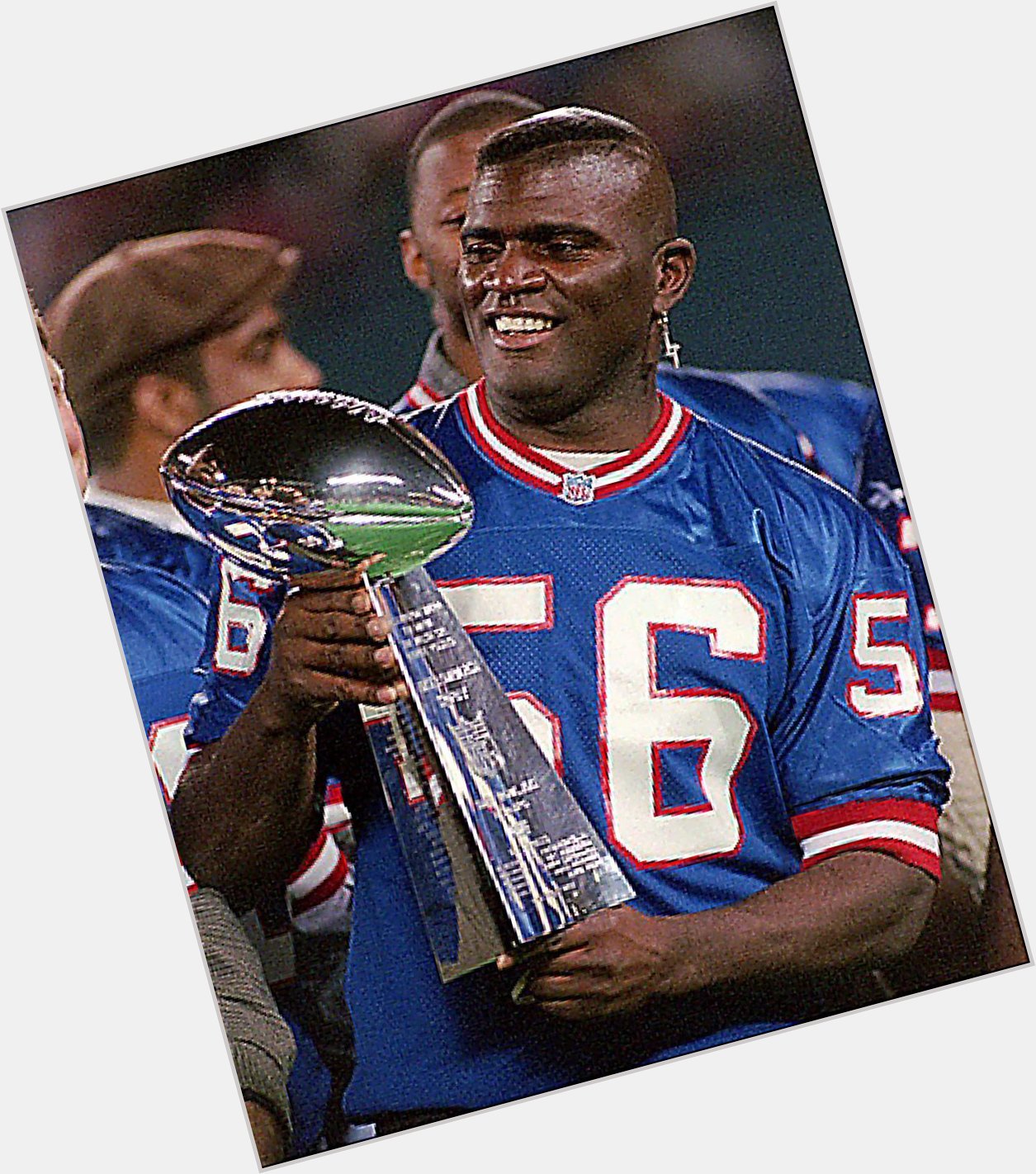 Happy Birthday to the goat Lawrence Taylor! legend 