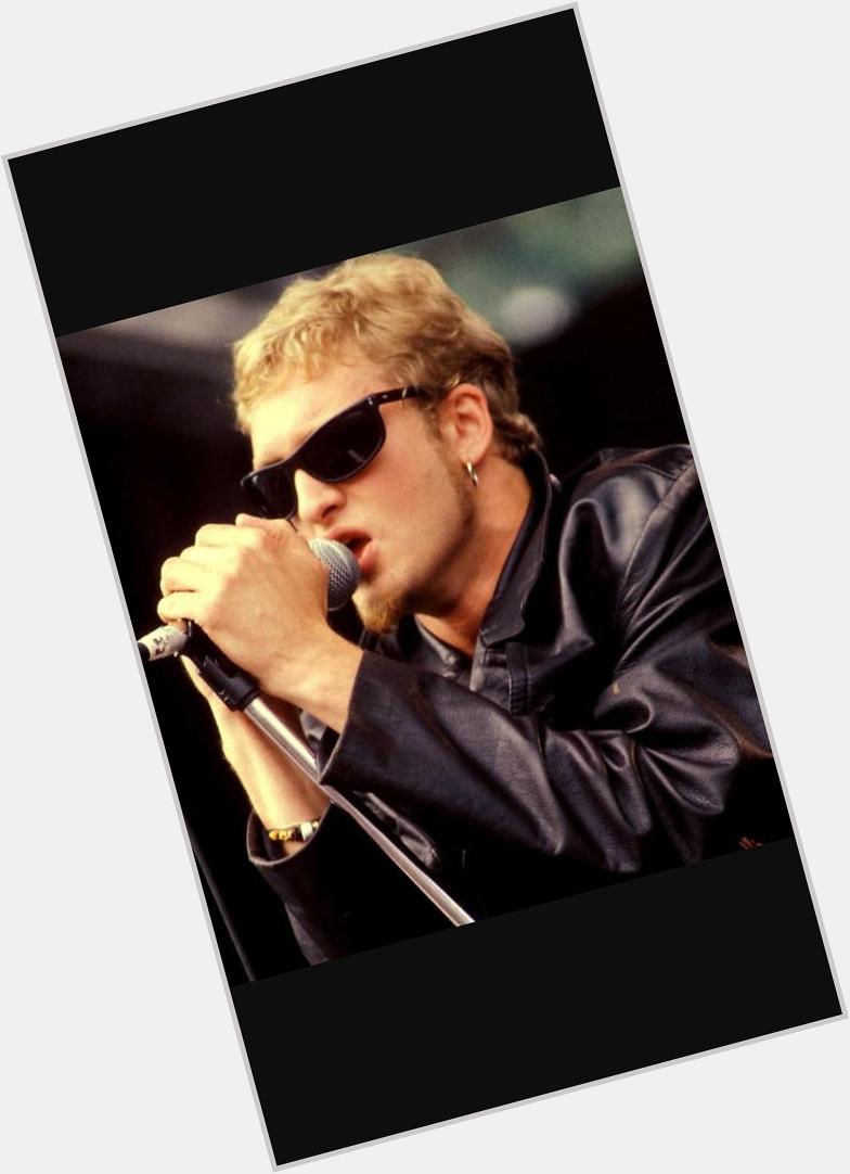 Happy birthday to Layne Staley R.I.P you are missed 