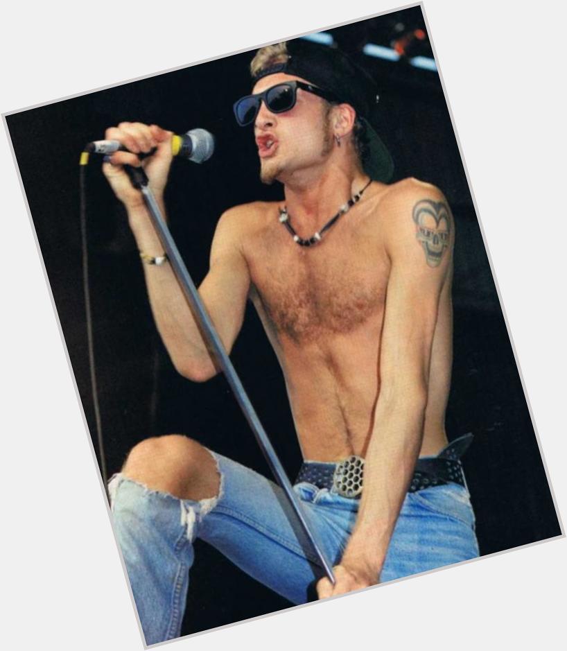 Happy birthday to Layne Staley, rest in paradise. 