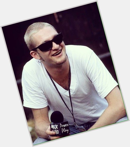 Happy 51th birthday and RIP Layne Staley   miss you baby  
