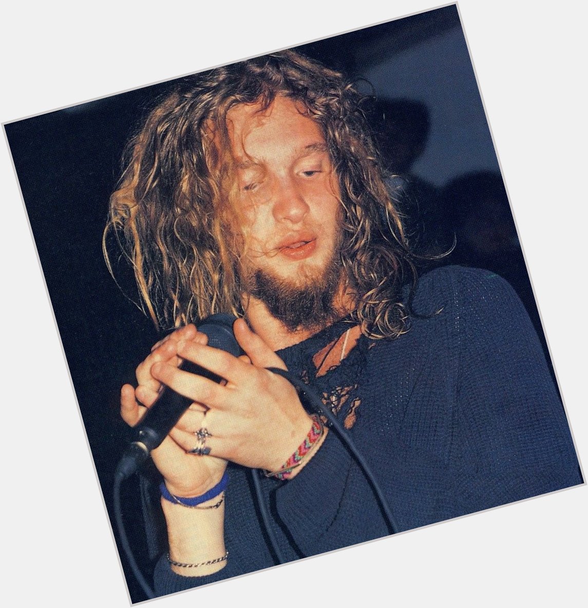 Happy birthday to my favorite singer of all time, Layne Staley. 