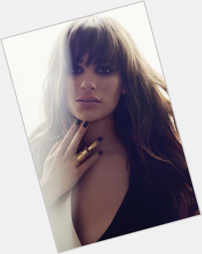 Happy Birthday Lea Michele. Hope you have a great day. i love you so much xx 