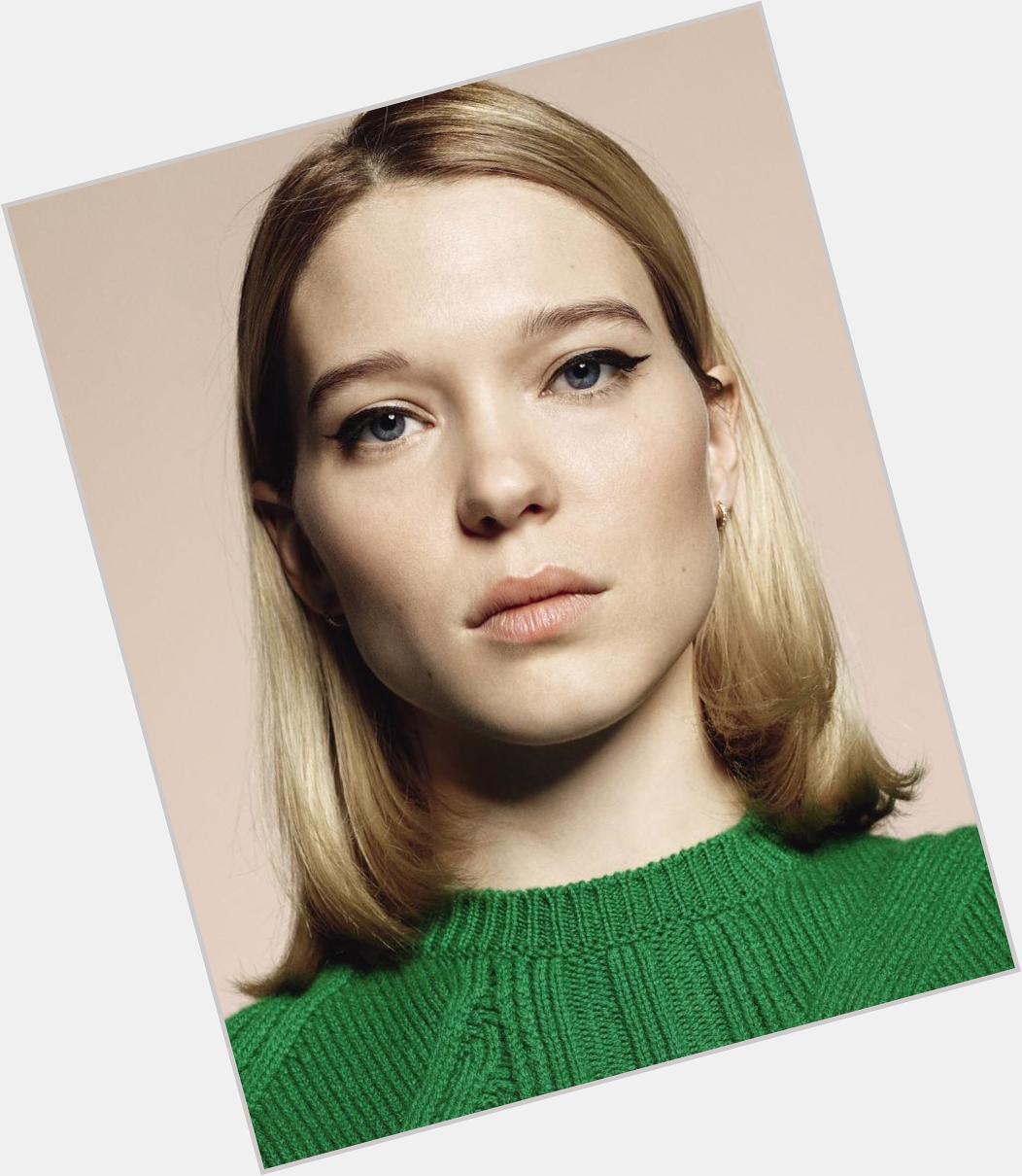Happy birthday to my mother, Léa Seydoux, who turns th*rty today 