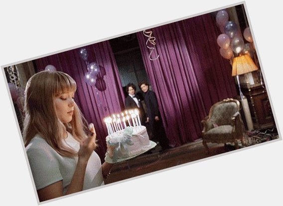 Happy Birthday Lea Seydoux!
7 1            ... 