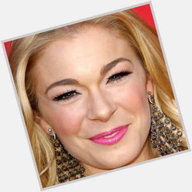 Happy Birthday to country singer LeAnn Rimes 