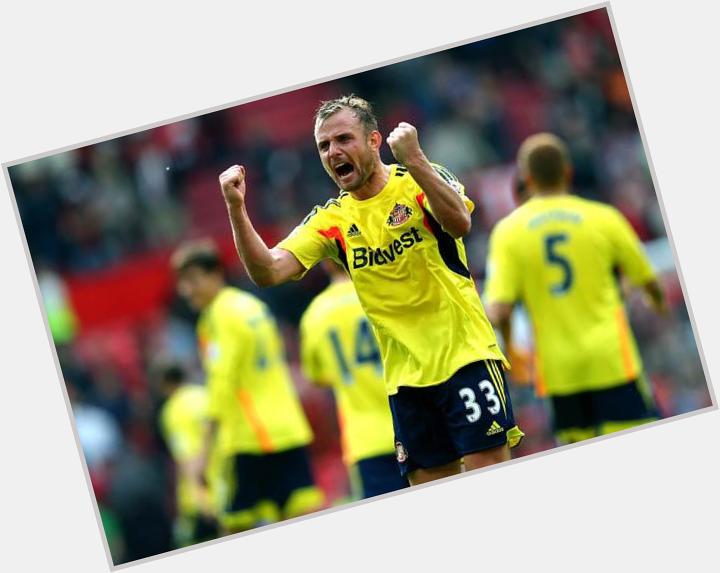 Happy 27th birthday to the legend, Lee Cattermole.

Cattermole has made 140 appearances for scoring twice. 
