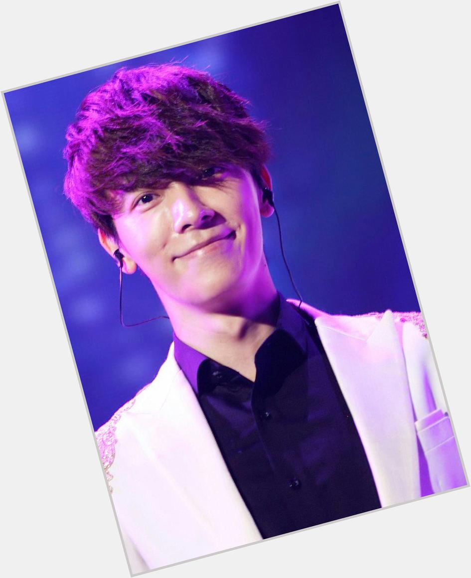 We\ll be counting the days to see this perfect smile again.. Happy birthday, prince Lee Donghae  
