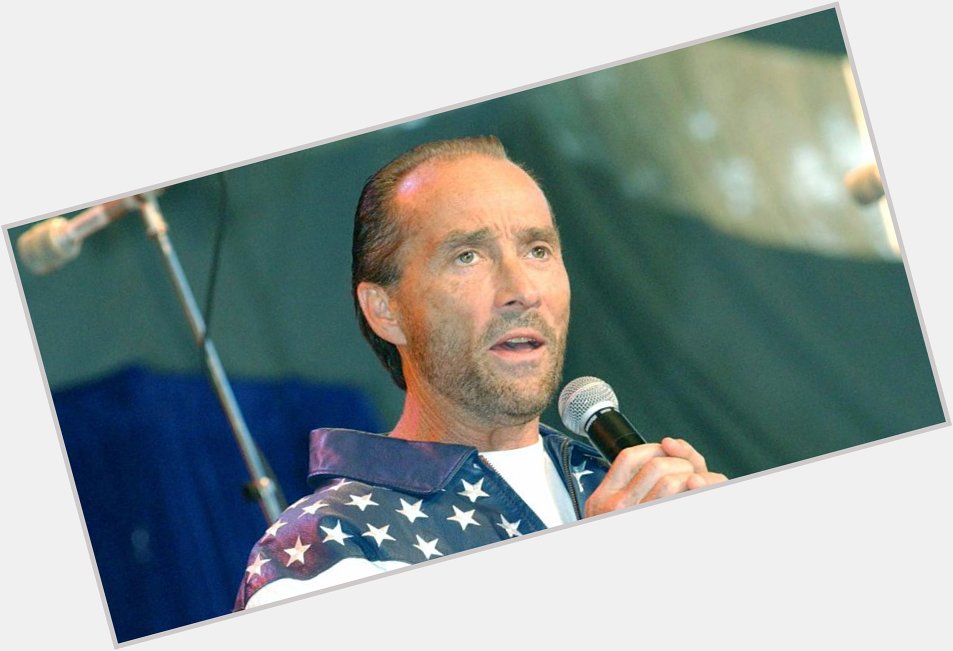  just wished the wrong Lee Greenwood a happy birthday on 