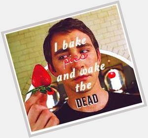 Want to bring back a beloved show that had so much more to say? Bring back Pushing Daisies. Happy birthday LEE PACE! 