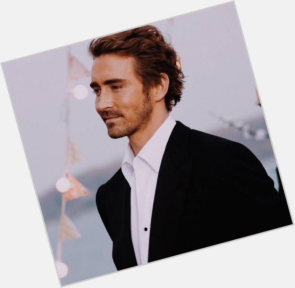 Happy birthday Lee Pace ! Thank you for giving us amazing performances of iconic characters  