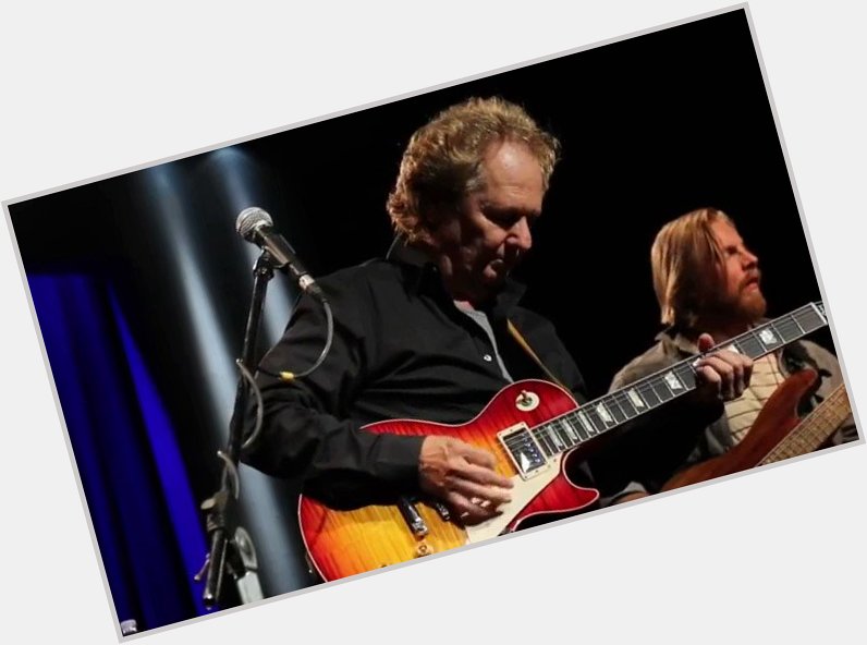 
Happy Birthday           !!
Hoy cumple 71 años el fabuloso guitarrista Lee Ritenour