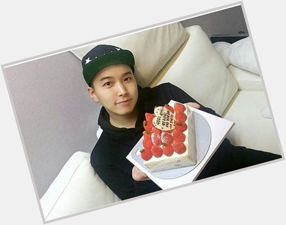 Happy birthday Lee Sungmin hyong! Wish you all the best and God bless you!  