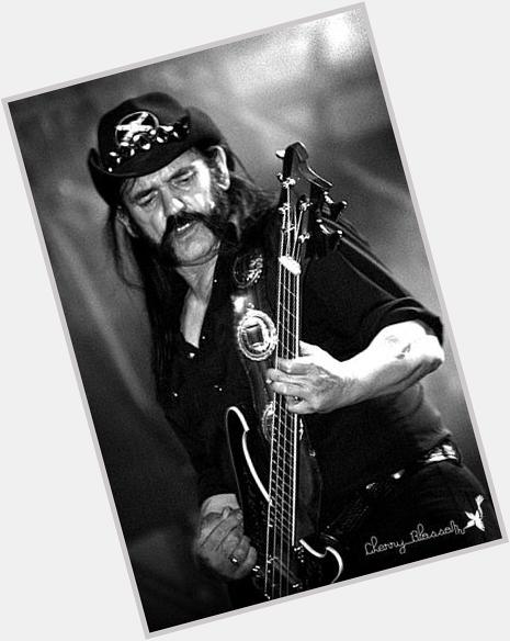 Happy Birthday Lemmy Kilmister! A fucking king in the Heavy Metal.
Founder, bassist and singer from 