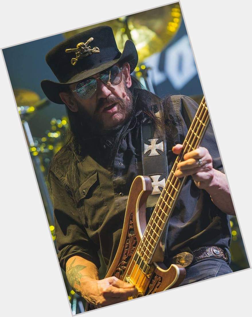 Happy 74th birthday to the one and only Lemmy Kilmister!!!
Raise your glasses! 