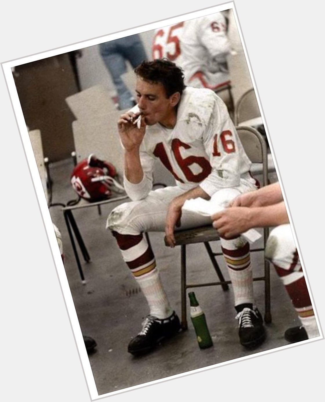 Happy Birthday Len Dawson of the My man had the coolest Super Bowl Halftime adjustment photo of all time! 