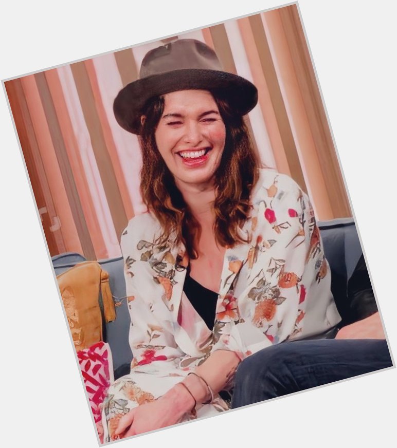 Happy Birthday to this beautiful ray of sunshine Lena Headey  I LOVE YOU QUEEN!!! 