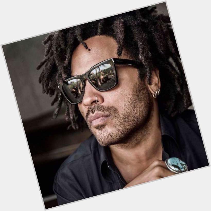 Happy birthday to Lenny Kravitz for yesterday. Can you believe he is 54 years old? 