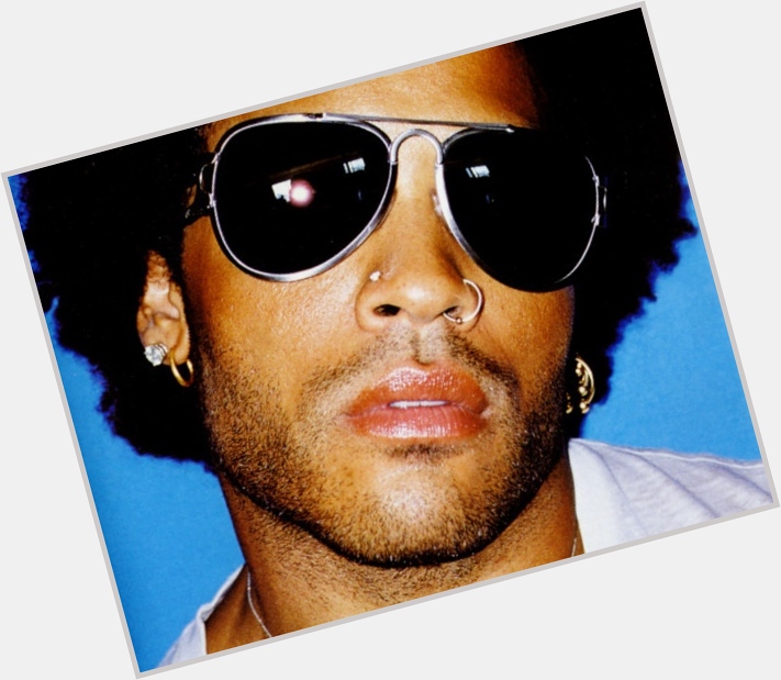 A happy 58th birthday to the ever-cool Lenny Kravitz.
 