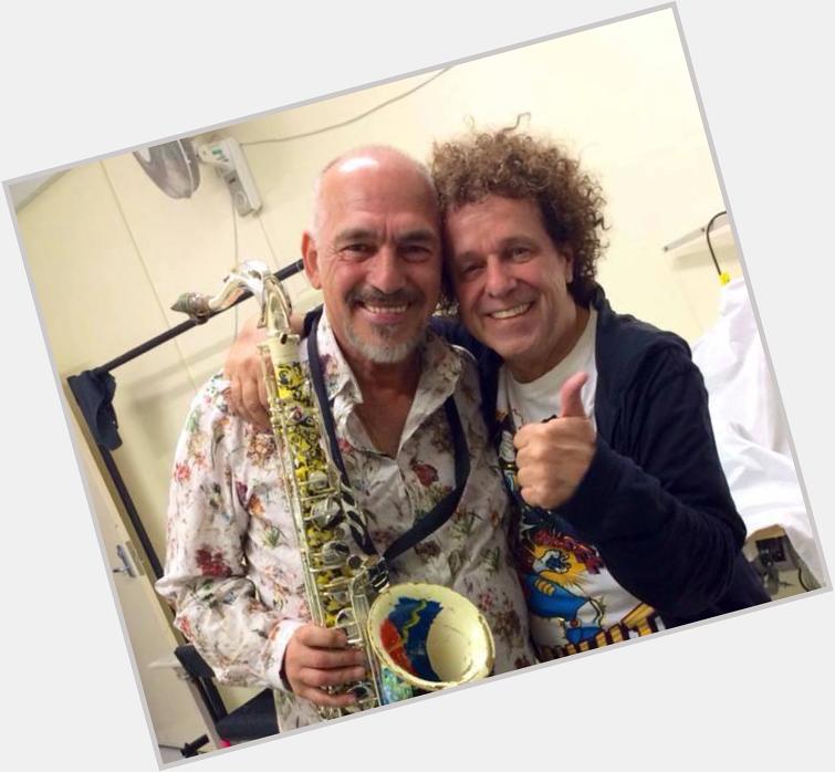 Born today 67 years ago..same day..same year.. brothers from different mothers! Happy Birthday Joe and Leo Sayer! 