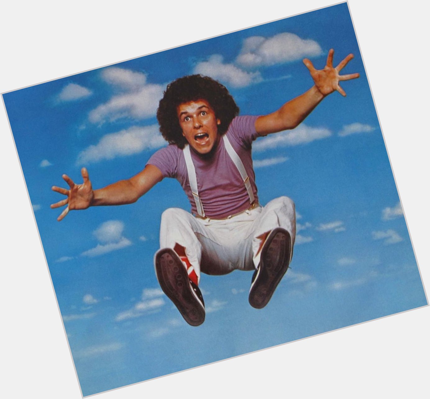 Happy birthday to English-Australian singer-songwriter, musician and entertainer Leo Sayer, born May 21, 1948. 