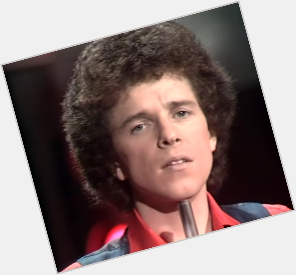 A Happy Birthday to Leo Sayer who is a celebrating his 75th birthday today. 