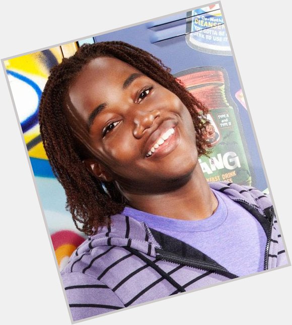 Happy 29th birthday to multi-talented actor, singer-songwriter, and producer Leon Thomas III. 