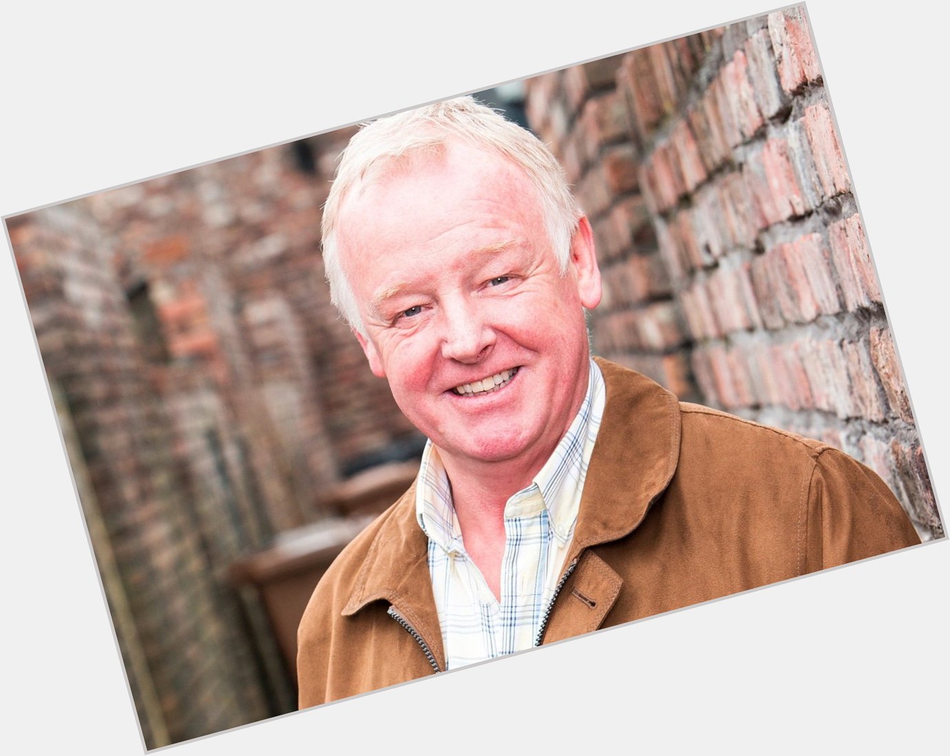 Happy Birthday Les Dennis a great television presenter, actor and comedian. 