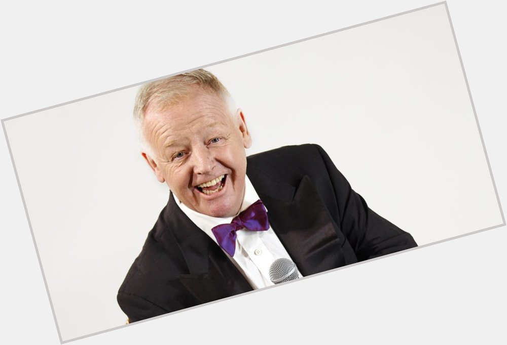 A very happy birthday to Les Dennis, who turns 65 today. 