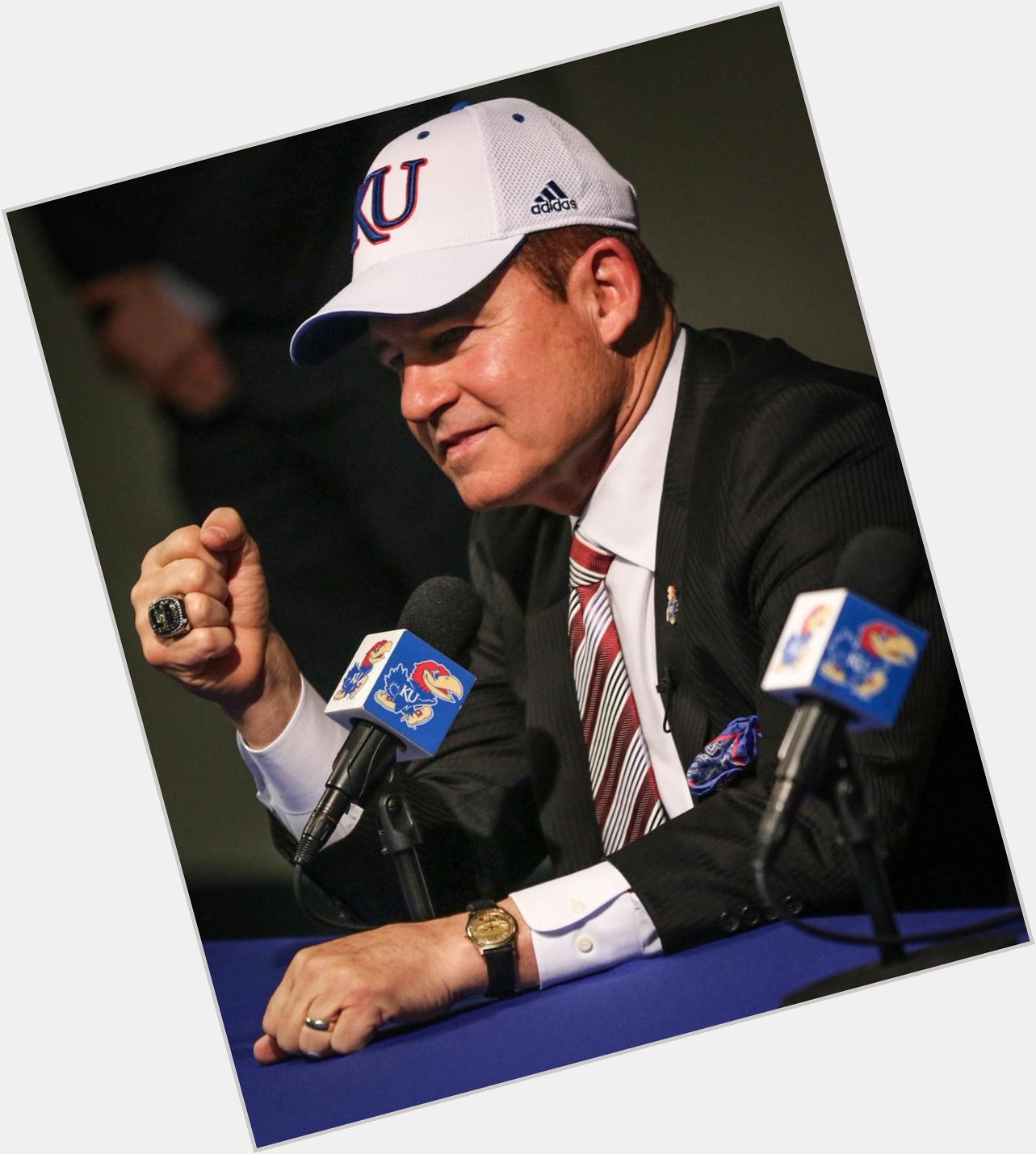 Happy birthday to The Mad Hatter, Les Miles. 
