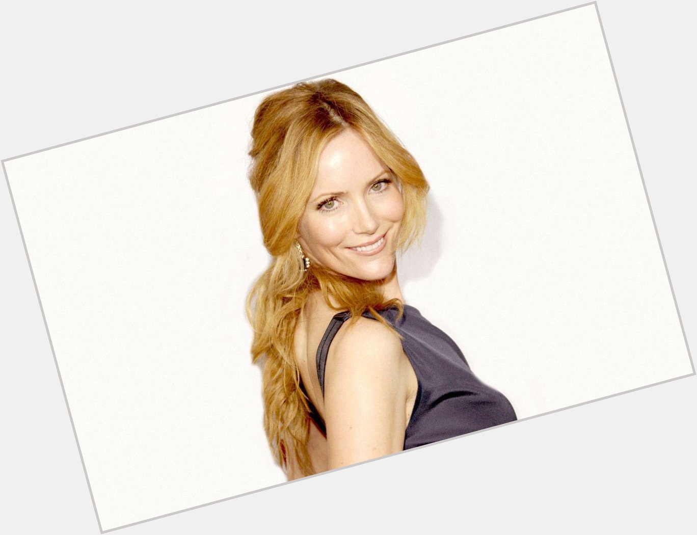 Happy Birthday to The Leslie Mann   About:  