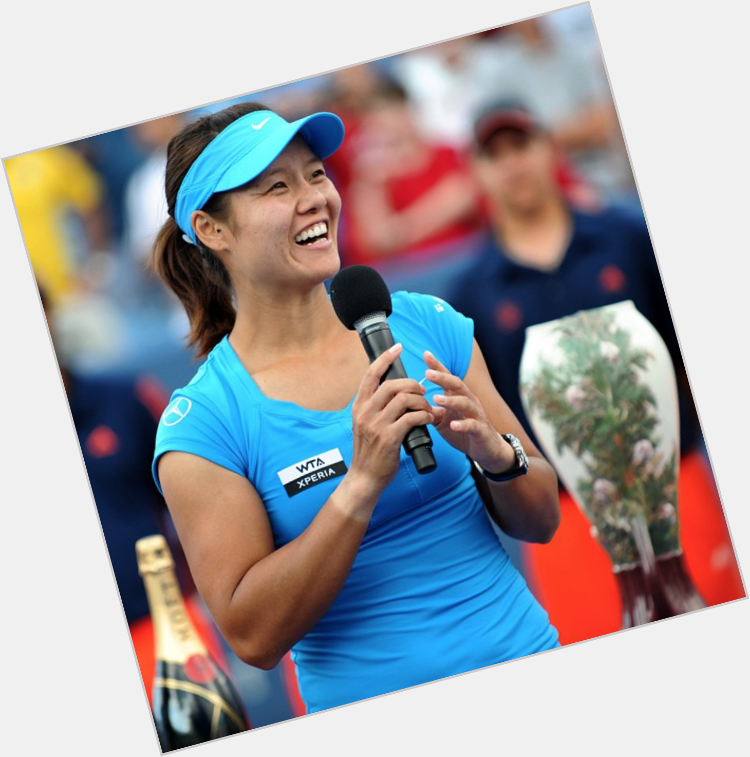 Happy Birthday to our 2012 champ Li Na! Wishing her and her growing family all the best. 
