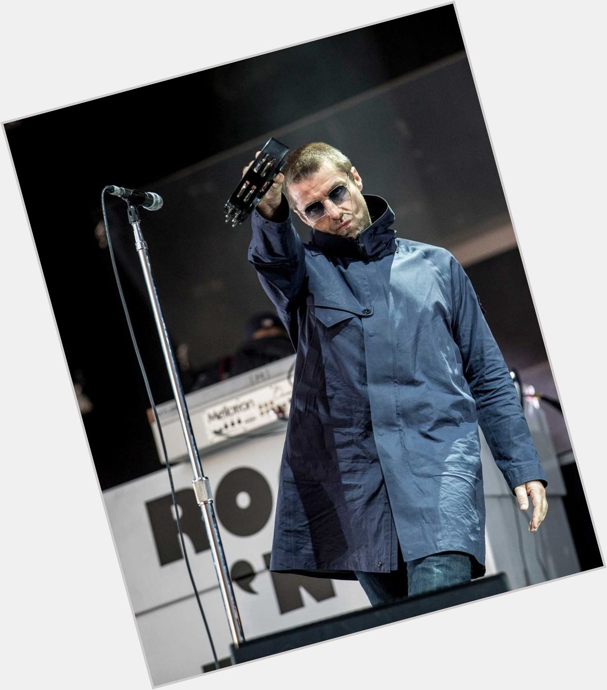 Happy 49 birthday to Oasis singer Liam Gallagher! 